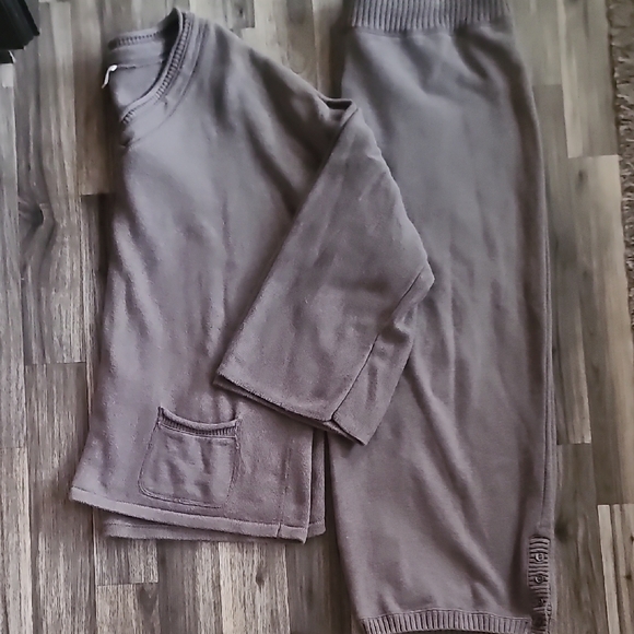 Sold!! - Picture 3 of 9